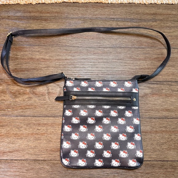 Hello Kitty Crossbody Bag Black Purse Sanrio Y2K Fast Forward New York - Picture 1 of 8